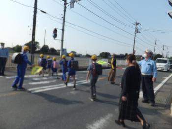 春の交通事故防止運動（朝の交通監視）